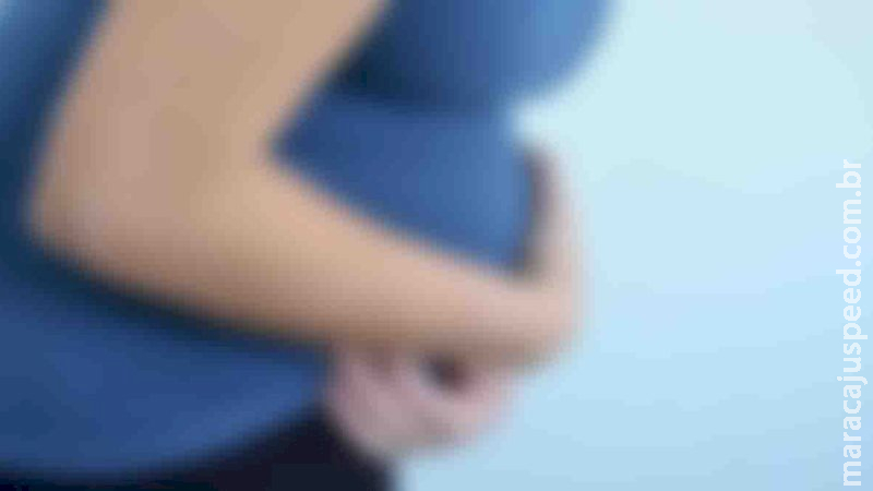 Jovem espancada pelo marido é acompanhada por equipe médica para não perder bebê em Campo Grande Jovem espancada pelo marido é acompanhada por equipe médica para não perder bebê em Campo Grande