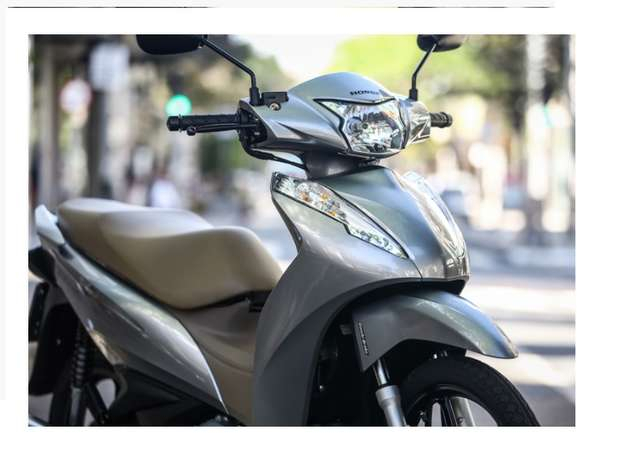 Jovem sai para estudar e tem moto furtada no Itanhangá Park