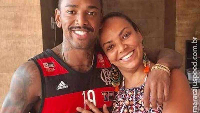 Mãe de Nego do Borel procura delegacia e registra desaparecimento do cantor Mãe de Nego do Borel procura delegacia e registra desaparecimento do cantor