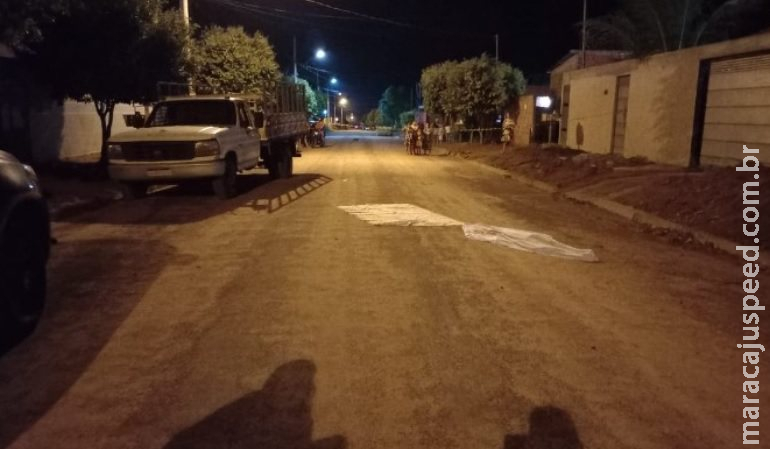 Menino de 10 anos sobe em eixo de carreta e morre esmagado em cidade de MS Menino de 10 anos sobe em eixo de carreta e morre esmagado em cidade de MS