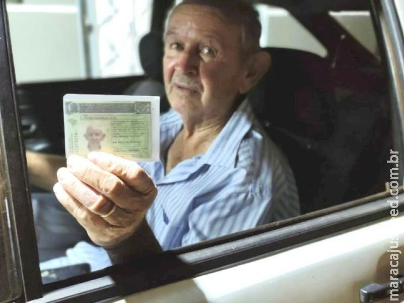 Motorista de 79 anos é o mais idoso do Estado a ter a primeira habilitação em MS Motorista de 79 anos é o mais idoso do Estado a ter a primeira habilitação em MS