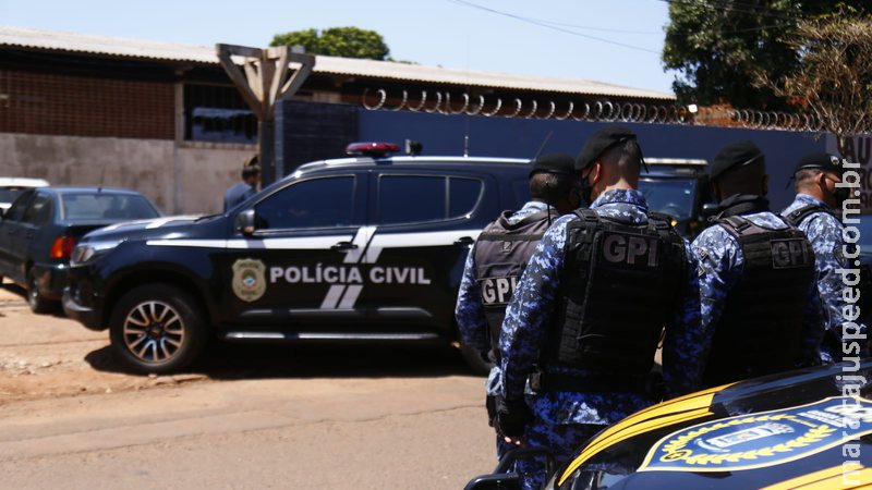 Operação contra furto de fios de cobre faz ‘batida’ em ferros-velhos e um é levado para delegacia Operação contra furto de fios de cobre faz ‘batida’ em ferros-velhos e um é levado para delegacia