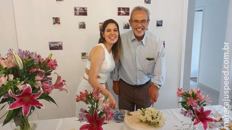Pandemia faz noiva ‘se casar’ com o sogro; entenda Pandemia faz noiva ‘se casar’ com o sogro; entenda