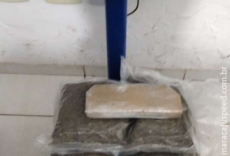 Polícia apreende mala "recheada" de maconha dentro de ônibus