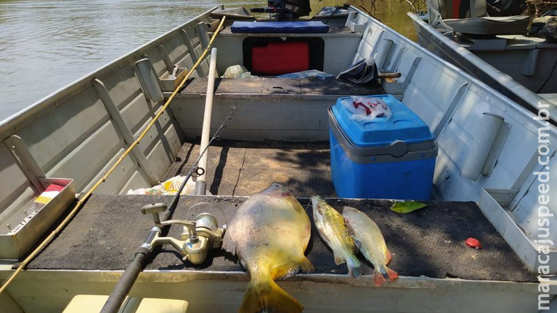 Polícia autua turista por pesca predatória no Rio Aquidauana e apreende pescado Polícia autua turista por pesca predatória no Rio Aquidauana e apreende pescado