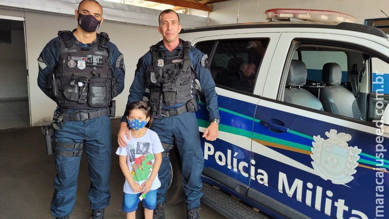 Polícia Militar recebe visita de Garoto de 5 anos que admira a PM Polícia Militar recebe visita de Garoto de 5 anos que admira a PM