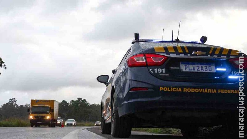 Polícia Rodoviária inicia operação nas estradas federais Polícia Rodoviária inicia operação nas estradas federais