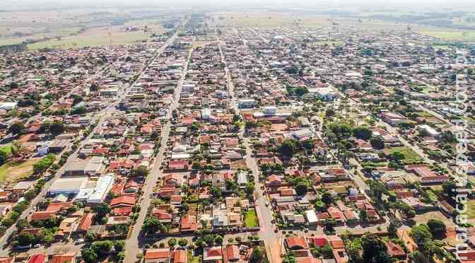 Prefeitura de Deodápolis compra motoniveladora por R$ 834 mil Prefeitura de Deodápolis compra motoniveladora por R$ 834 mil
