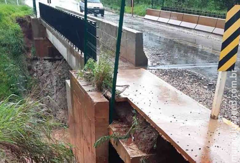 Prefeitura de Naviraí interdita ponte por conta de risco de desabamento