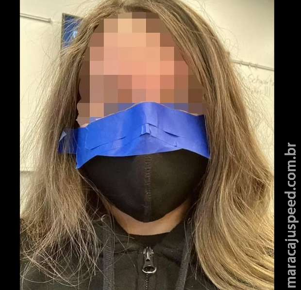Professores são investigados por colar máscara para alunos não tirar durante aula