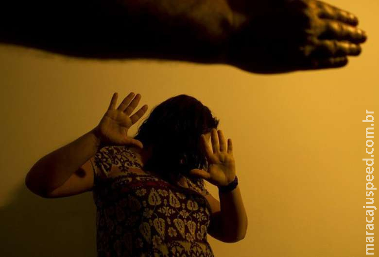 Projeto destina 10% de vagas no Sine para mulher vítima de violência Projeto destina 10% de vagas no Sine para mulher vítima de violência