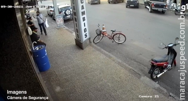 Segurança leva tapa, depois agride e mata homem com tiro, de espingarda Segurança leva tapa, depois agride e mata homem com tiro, de espingarda