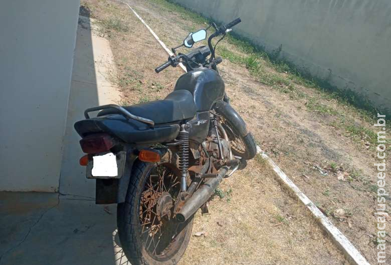 Sem CNH, jovem é apreendido com moto adulterada