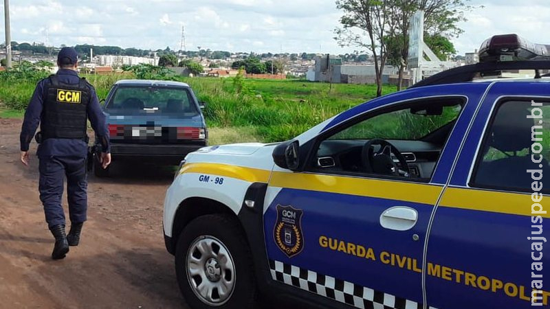 Veículo furtado é encontrado abandonado no Jardim Presidente