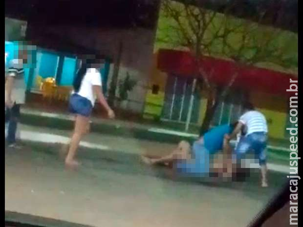 Vizinho não gosta de música e parte para briga contra grupo no Jardim Colúmbia Vizinho não gosta de música e parte para briga contra grupo no Jardim Colúmbia