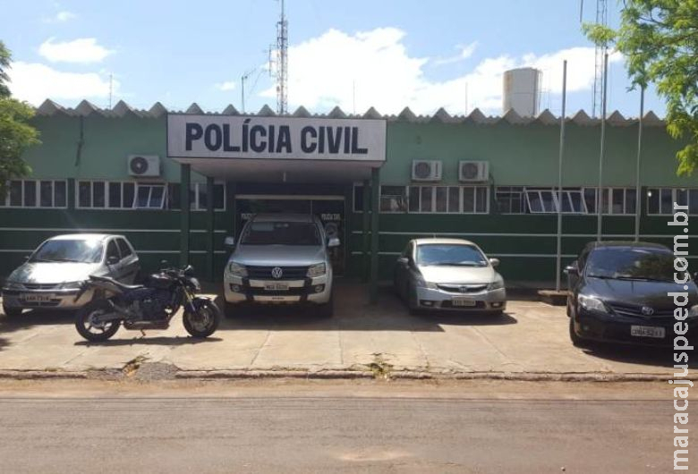 Adolescente rende família e comparsa foge com caminhonete Adolescente rende família e comparsa foge com caminhonete