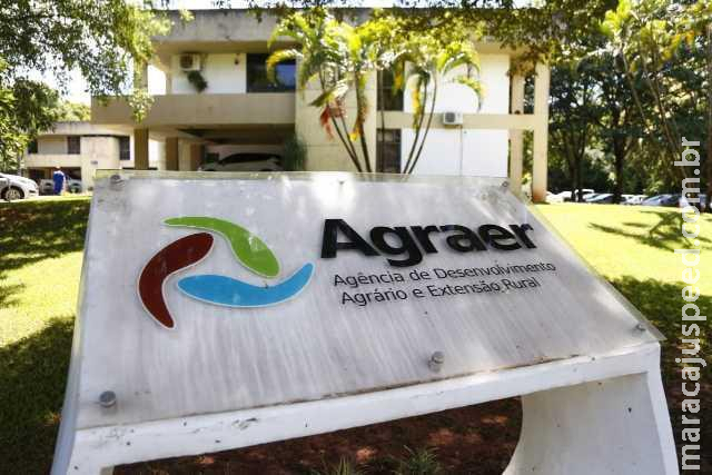 Agraer-MS compra R$ 12,1 milhões em tratores, carretas agrícolas e plantadeiras Agraer-MS compra R$ 12,1 milhões em tratores, carretas agrícolas e plantadeiras