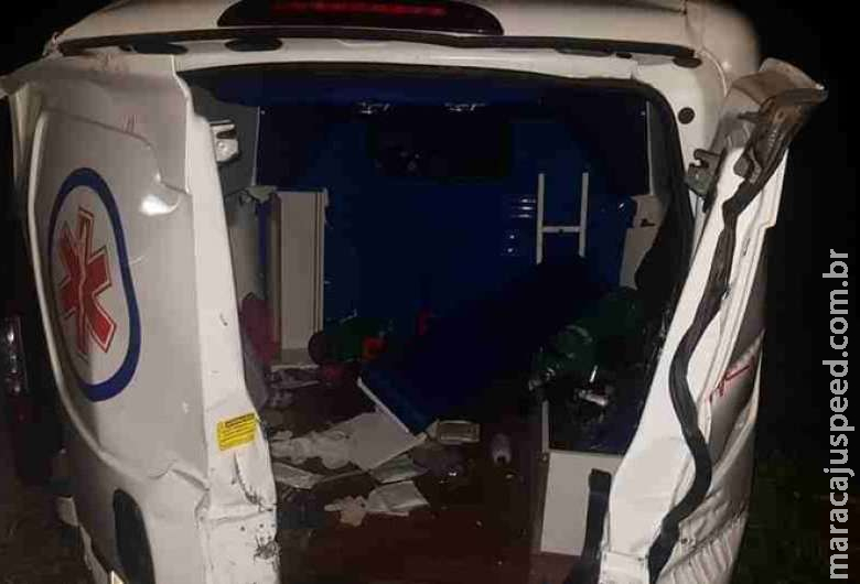 Após acidente em ambulância, gestante tem bebê e está fora de perigo Após acidente em ambulância, gestante tem bebê e está fora de perigo