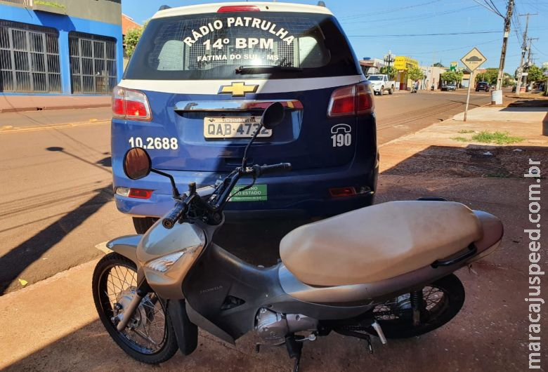 Após fugir de populares, jovem é preso por furto de motocicleta Após fugir de populares, jovem é preso por furto de motocicleta