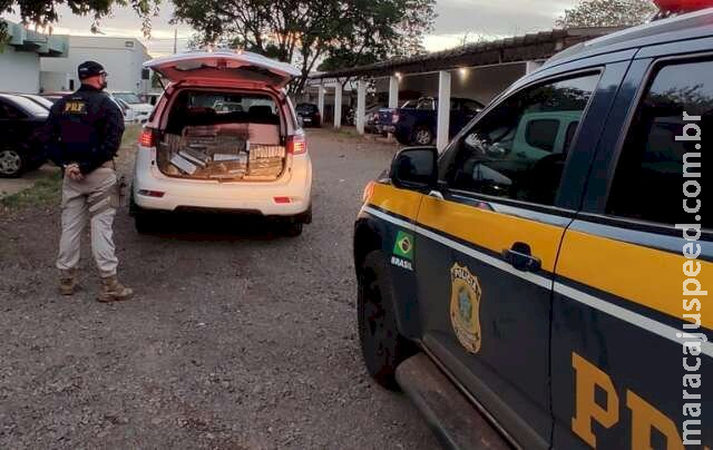 Após tiro em pneu, traficante abandona SUV carregado com maconha Após tiro em pneu, traficante abandona SUV carregado com maconha