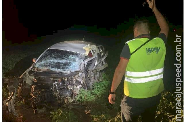 Bebê perde a perna após colisão entre carreta e carro na MS-306 Bebê perde a perna após colisão entre carreta e carro na MS-306