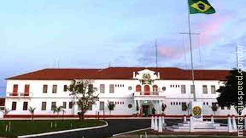 Cabo do exército brasileiro morre após disparo de arma em quartel da fronteira de MS Cabo do exército brasileiro morre após disparo de arma em quartel da fronteira de MS