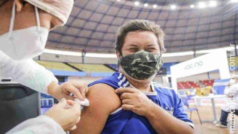 Campo Grande aplica 3ª dose em pessoas a partir de 50 anos nesta quinta-feira Campo Grande aplica 3ª dose em pessoas a partir de 50 anos nesta quinta-feira