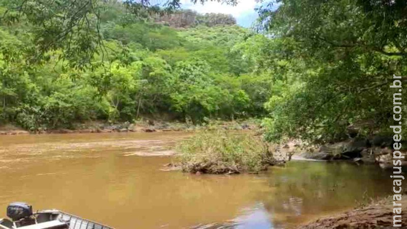 Campo-grandense tenta fugir de abordagem da PMA pulando em rio e morre afogado Campo-grandense tenta fugir de abordagem da PMA pulando em rio e morre afogado