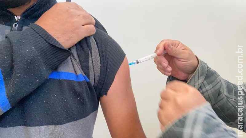 Com atendimento em um local, Dourados segue com vacinação contra a Covid-19 Com atendimento em um local, Dourados segue com vacinação contra a Covid-19