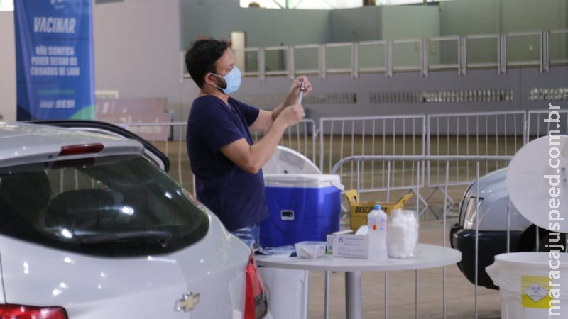 Com mais de 10 locais de vacinação, aplicação da 3ª dose continua neste sábado Com mais de 10 locais de vacinação, aplicação da 3ª dose continua neste sábado