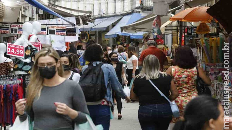 Confiança do empresário do comércio cai pelo terceiro mês