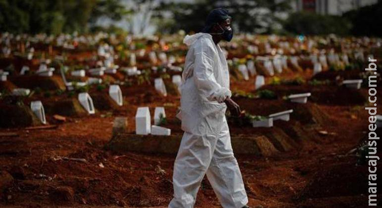 Coronavírus: Brasil registra 64 óbitos nas últimas 24 horas e menos de 300 na última semana