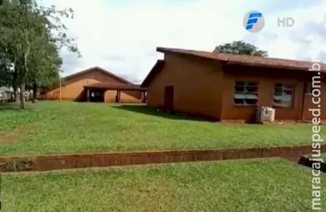 Criança cai em balde de água e é encontrada morta pela mãe na fronteira Criança cai em balde de água e é encontrada morta pela mãe na fronteira