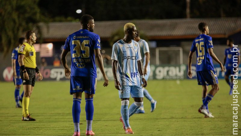 Cruzeiro vence Londrina em confronto direto respira contra a queda na Série B