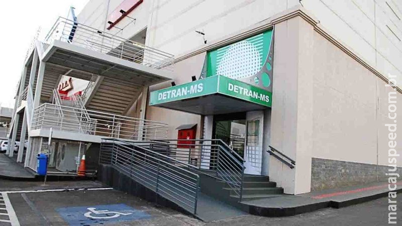 Detran-MS retoma horários, mas ainda é preciso agendar atendimentos pela internet Detran-MS retoma horários, mas ainda é preciso agendar atendimentos pela internet