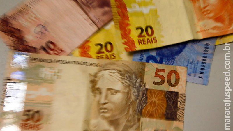 Dívida Pública cai 1,29% em outubro e fica abaixo de R$ 5,4 tri Dívida Pública cai 1,29% em outubro e fica abaixo de R$ 5,4 tri