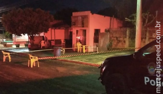 Dono de danceteria é executado a tiros em frente à casa noturna Dono de danceteria é executado a tiros em frente à casa noturna