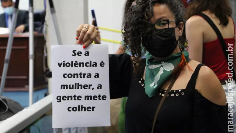 Dourados adere campanha de 16 dias pelo fim da violência contra a mulher Dourados adere campanha de 16 dias pelo fim da violência contra a mulher