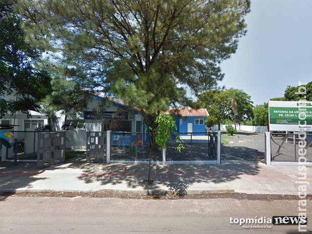Homem dá cabeçada, chuta e quebra porta de vidro de UBS em Campo Grande Homem dá cabeçada, chuta e quebra porta de vidro de UBS em Campo Grande