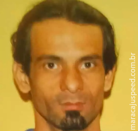 Homem morto a facadas e com calça abaixada é identificado na fronteira Homem morto a facadas e com calça abaixada é identificado na fronteira
