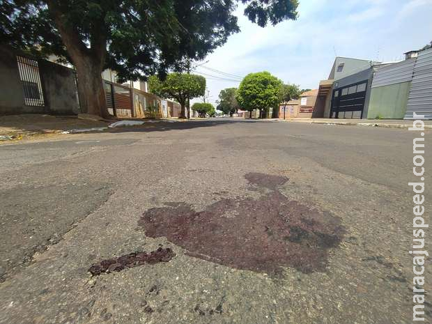 Homem não dá pertences à mulher, discute e é esfaqueado no Marcos Roberto Homem não dá pertences à mulher, discute e é esfaqueado no Marcos Roberto