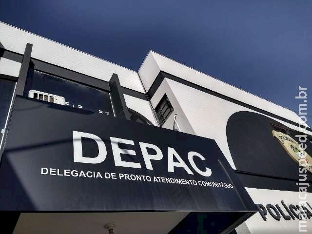 Homem tem dedos decepados e é morto a facadas no quintal de casa Homem tem dedos decepados e é morto a facadas no quintal de casa