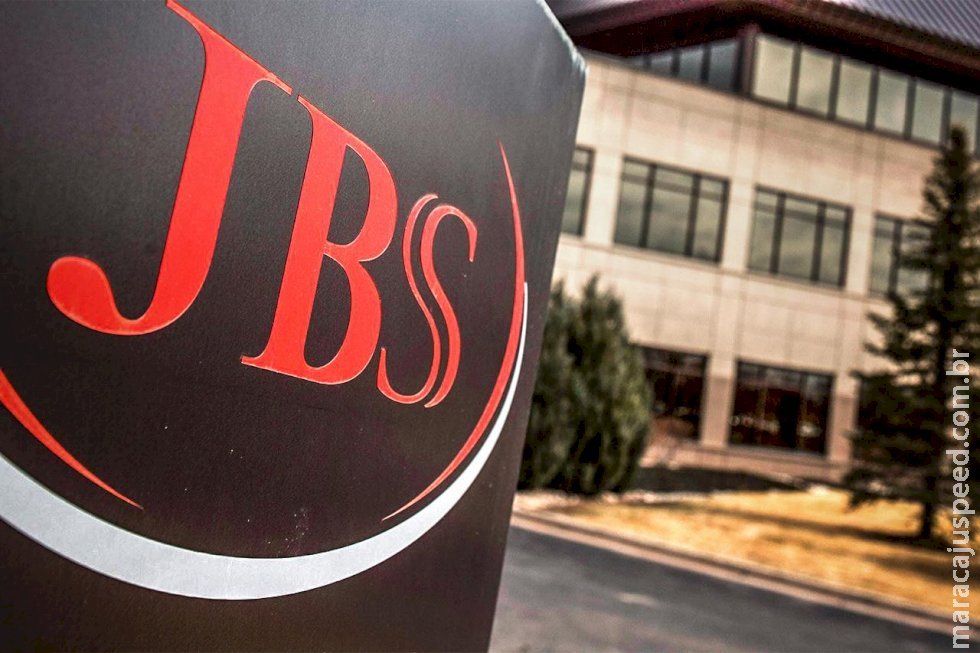 JBS anuncia investimento de US$ 100 milhões em carne de laboratório 