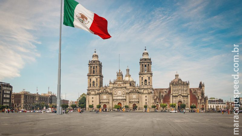 Jornalista morre após ser baleado com cinco tiros no México Jornalista morre após ser baleado com cinco tiros no México