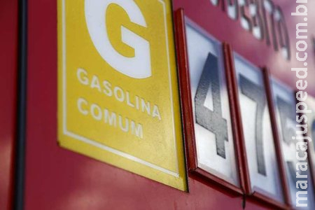 Litro da gasolina na fronteira com MS está quase R$ 2 mais barato