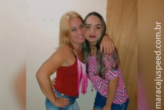 Mãe e filha são esfaqueadas e assassinadas dentro de casa Mãe e filha são esfaqueadas e assassinadas dentro de casa