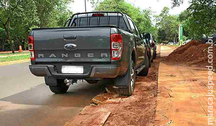 Motoristas destroem canaletas no Parque dos Poderes e Governo cobra “atenção”