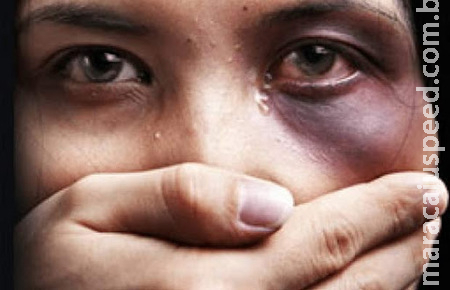 Mulher de 24 anos procura a policia e diz "Não aguento ser mais humilhada e ameaçada de morte Mulher de 24 anos procura a policia e diz "Não aguento ser mais humilhada e ameaçada de morte