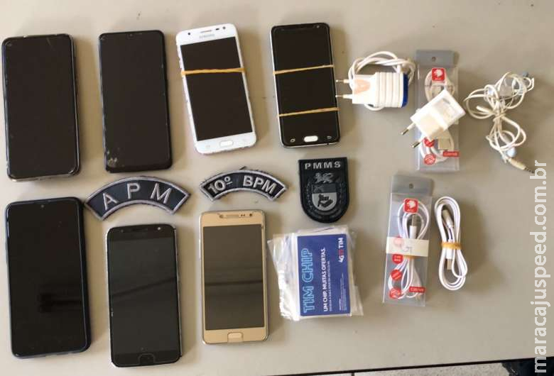 Mulher é presa com produtos de roubo/furto que seriam entregues em presídio Mulher é presa com produtos de roubo/furto que seriam entregues em presídio