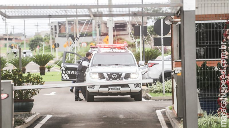 Operação cumpre mandados em condomínio de luxo em Campo Grande Operação cumpre mandados em condomínio de luxo em Campo Grande